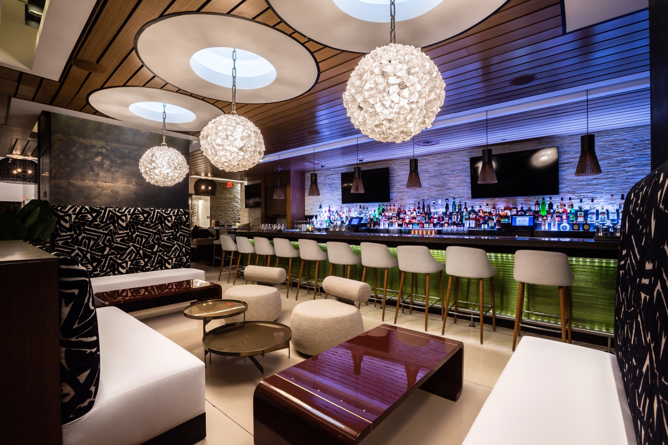 Laguna Lounge