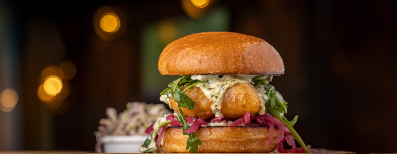 Mabel's Bar & Q - Fish Burger